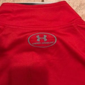 Under Armour Other - NWT Under Armour quarter Zip Under Armour Other - NWT Under Armour quarter Zip